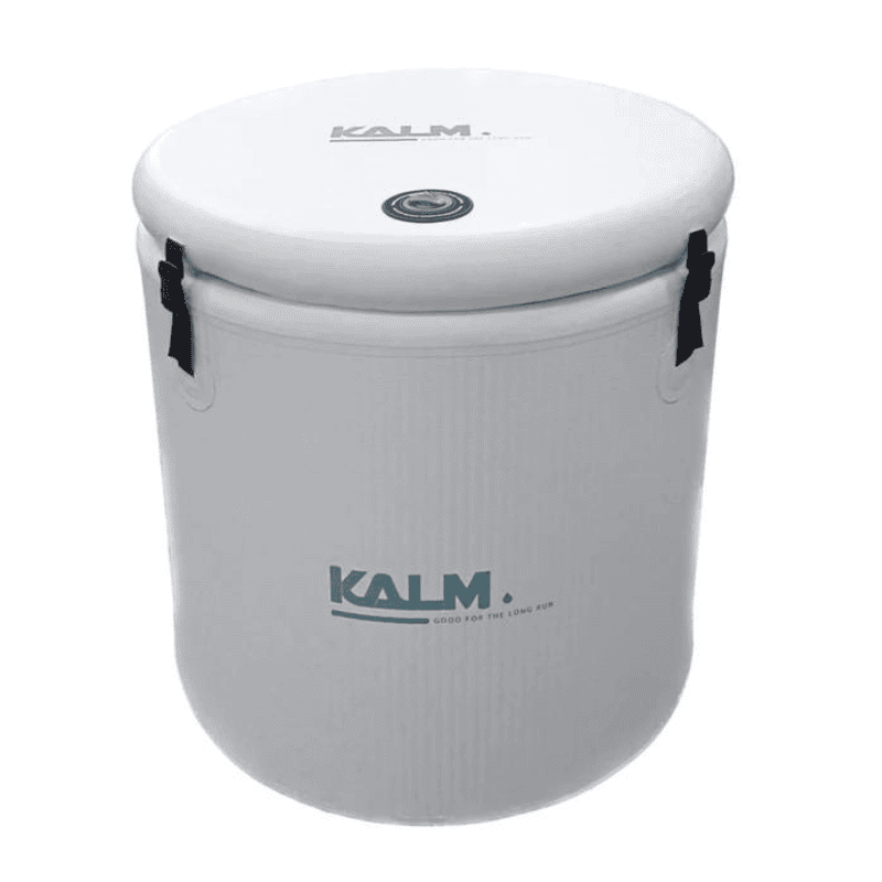 Kalm Pod Pro Ice Bath with lid on 